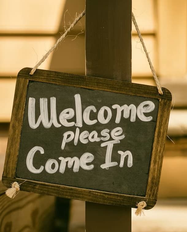 Cedulka Welcome please come in